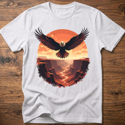Vintage eagle graphic T-shirt in white color, crew neck short sleeves